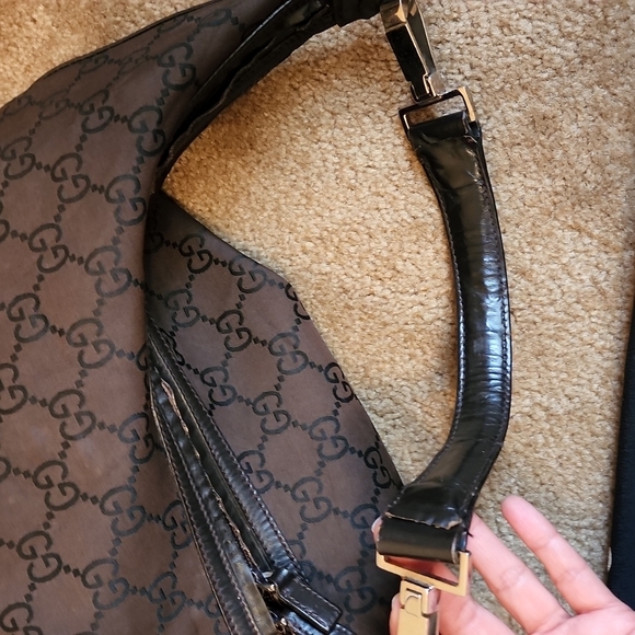 Gucci GG Nylon Extra-large Travel Hobo Bag - Picture 11 of 16